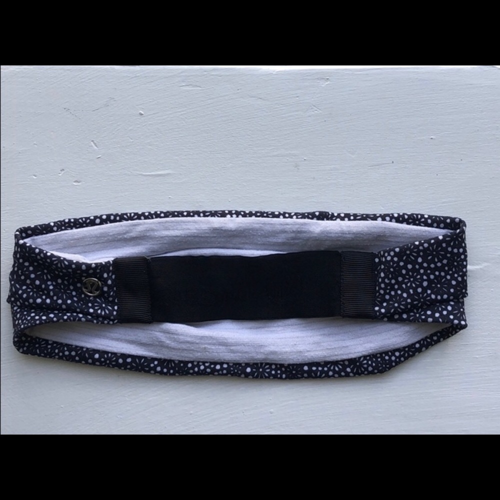 Lululemon fringe fighter headband